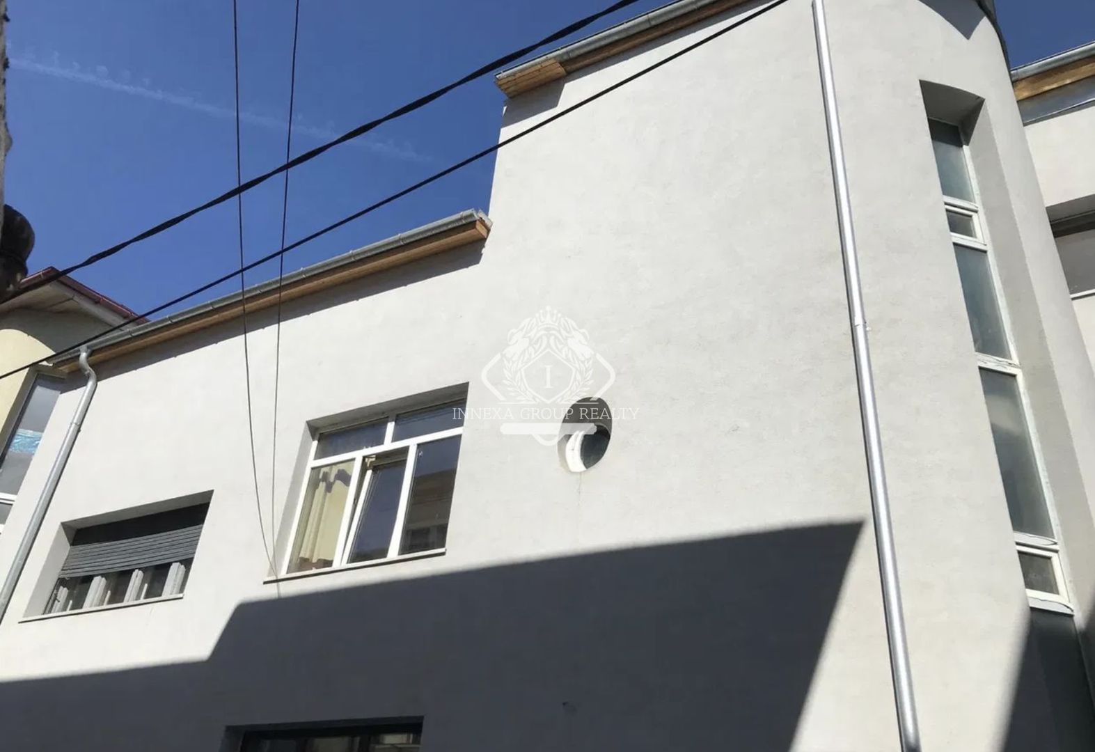 Apartament in vila pe doua nivele | Acoperiș si fațadă renovate | 168mp - Poză 2