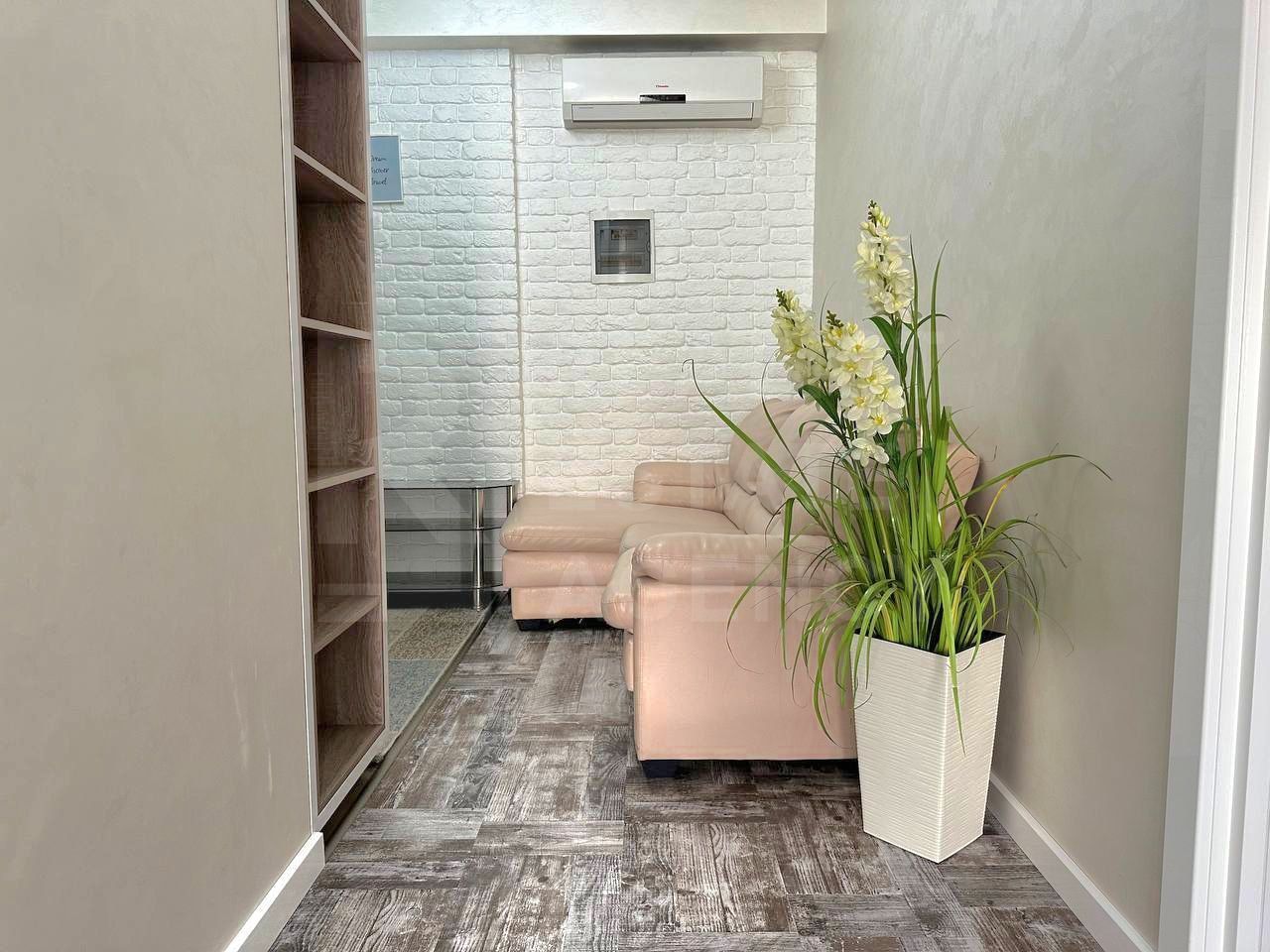 Chirie, apartament, 4 camere, bd. Decebal, sectorul Botanica - Poză 9