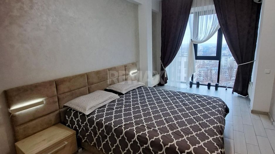 Chirie ultra centru, str.Lev Tolstoi 63, Sky House, 2 camere, 65mp - Poză 4