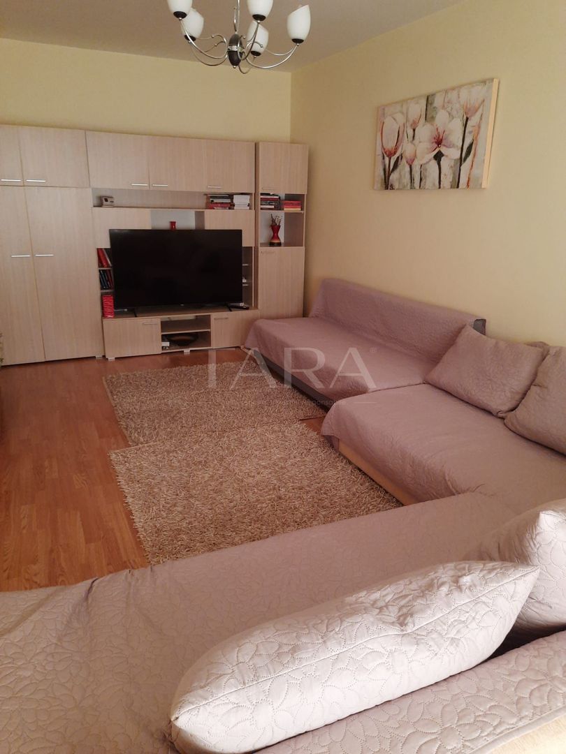 Apartament decomandat cu 2 camere, terasă de 13 mp, zona Eroilor. - Poză 2