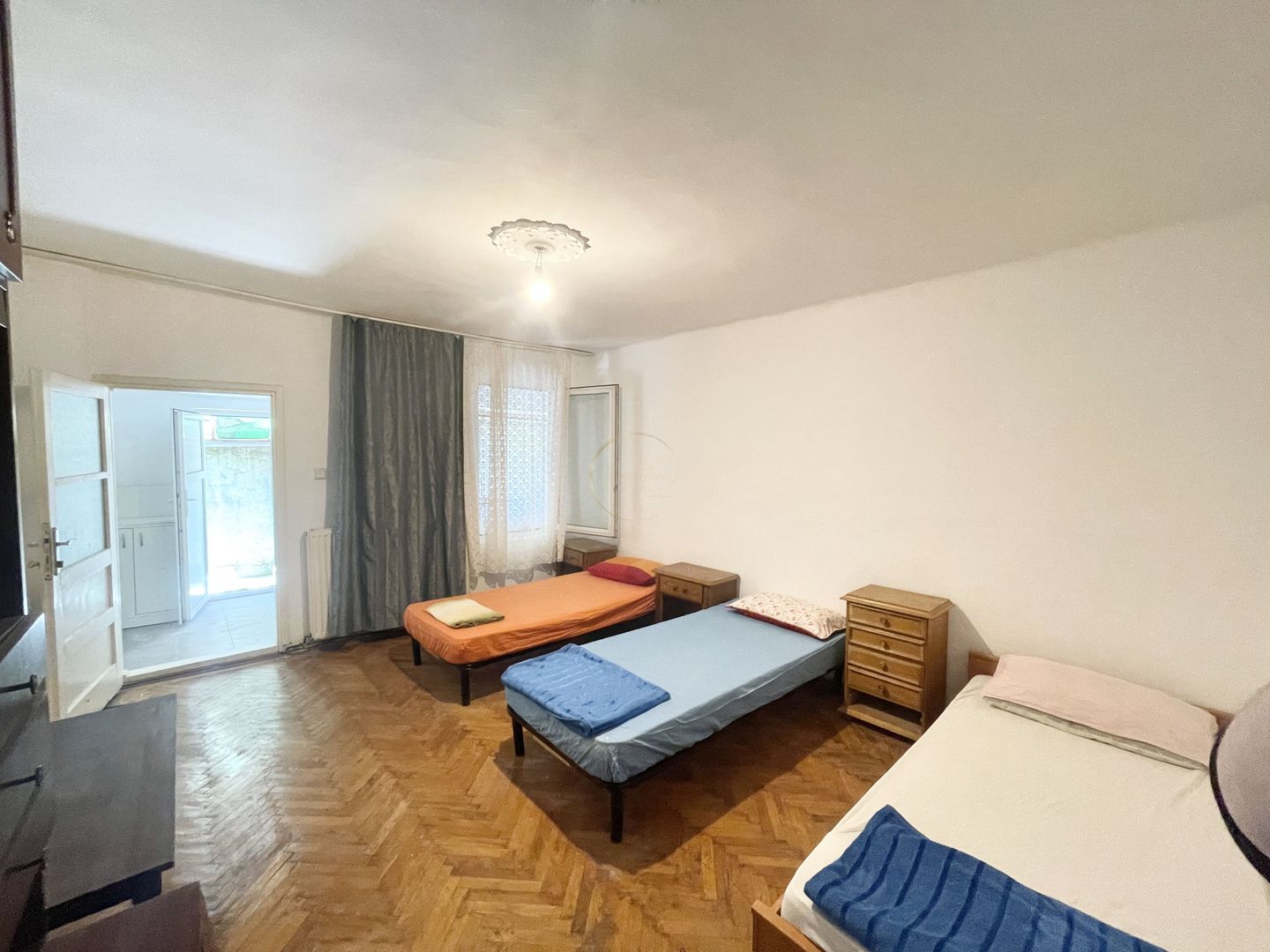 Casa 2 camere - Lipovei | centrala proprie | PENTRU FIRME/MUNCITORI/STRAINI - Poză 5