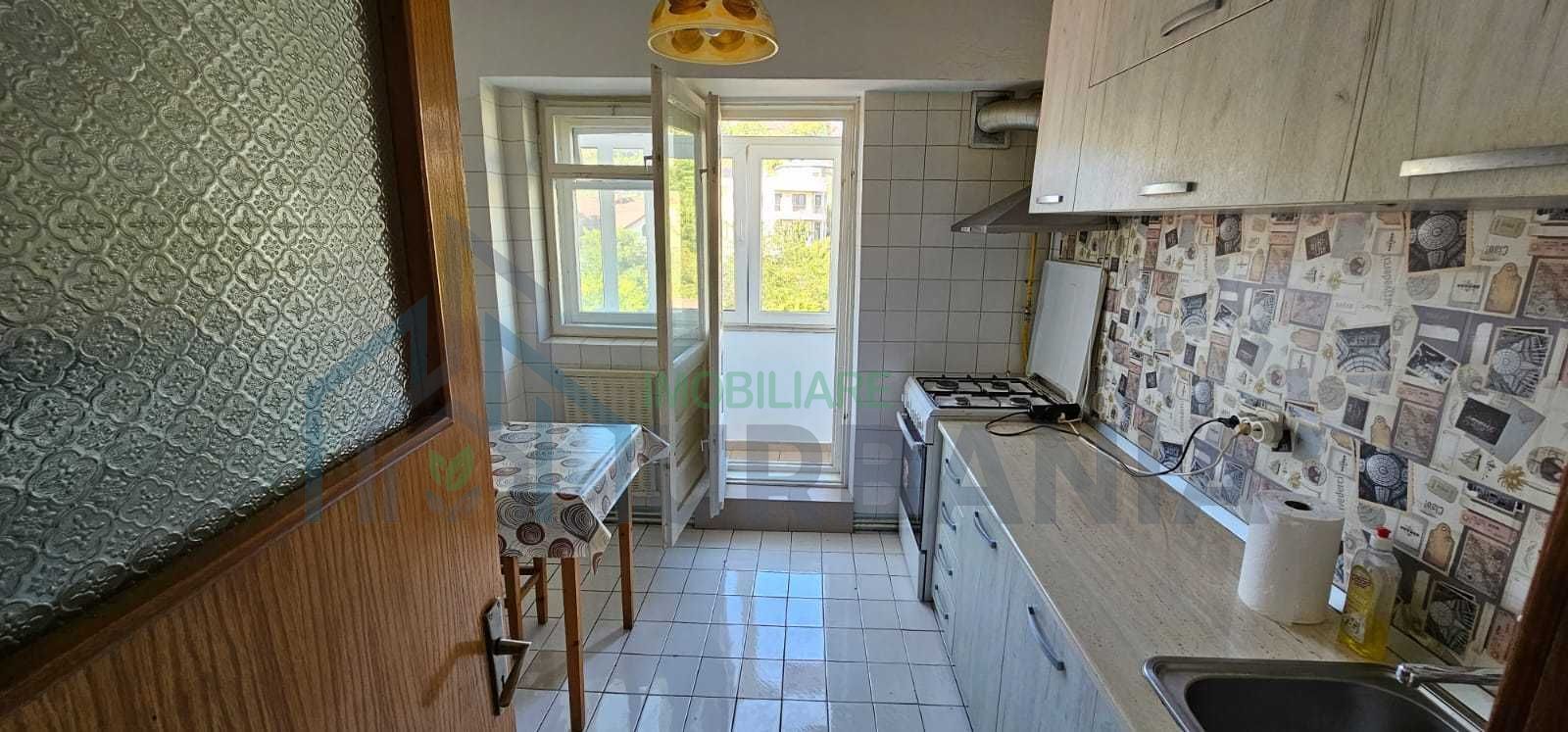 Apartament 4 camere de inchiriat, zona Arcu - Rapa Galbena, Iasi - Poză 8