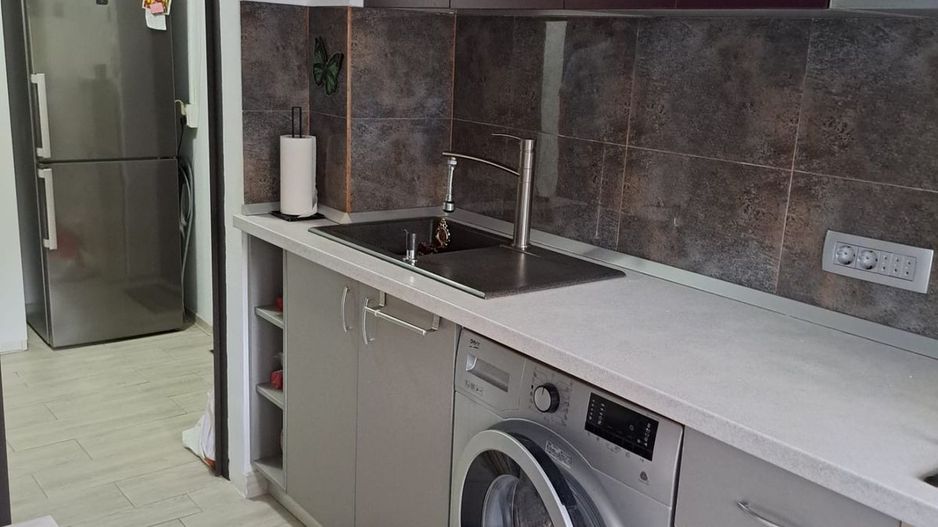 APARTAMENT 3 CAMERE LANGA METROU | GORJULUI - Poză 3