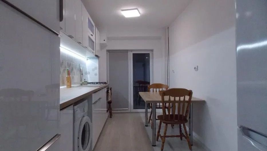 Inchiriere 3 Camere Decebal - Poză 5