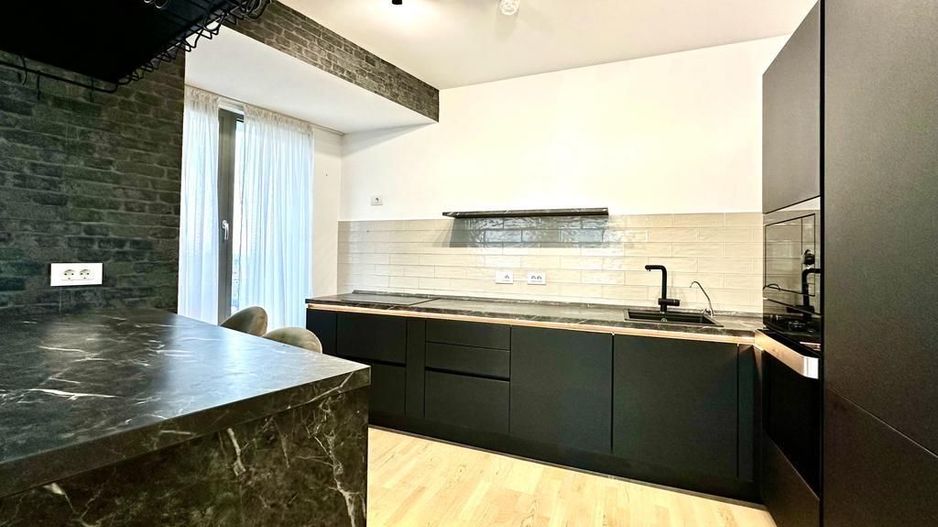 Apartament  la Isho cu vedere panoramica asupra orașului - Poză 12