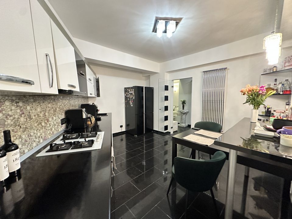Apartament cu 3 camere str. Izbiceni | Damaroaia | Bucuresti Noi - Poză 3