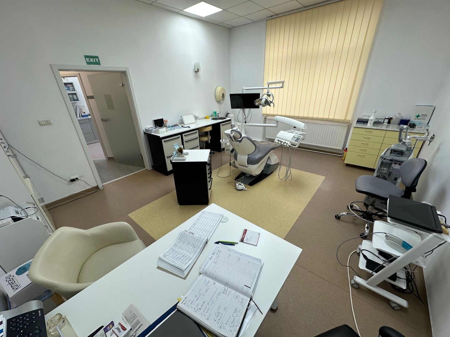 Apartament  4 camere în clădire istorica transformat în SAD - Poză 6