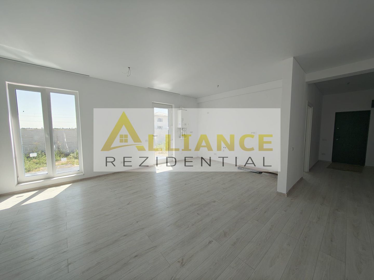 CASA PARTER-4 CAMERE- TEREN 500 MP-STR.ASFALTATA - Poză 3