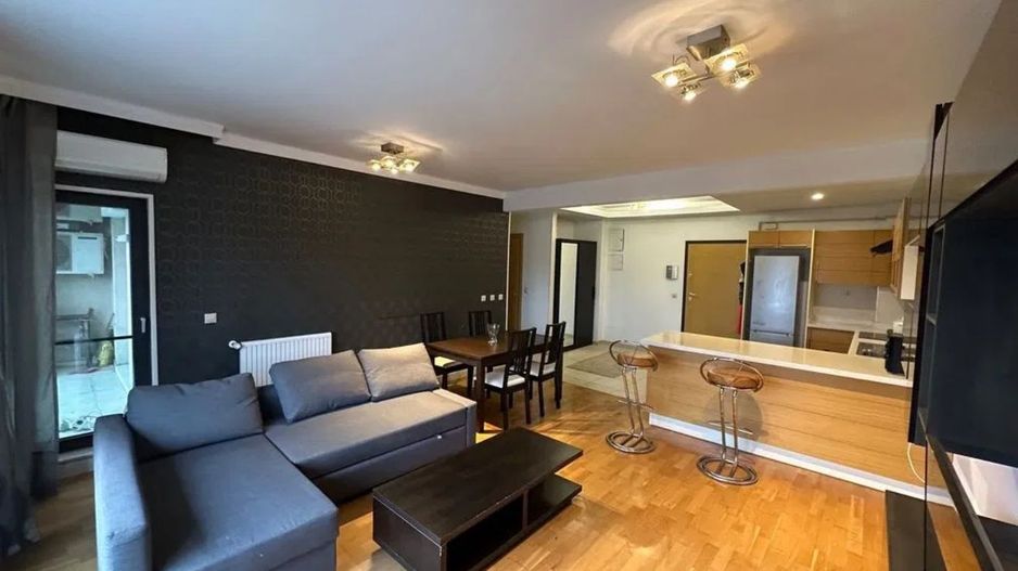 AP. 2 CAMERE - EMERALD RESIDENCE, PET-FRIENDLY, PARCARE INCLUSA, BOXA - Poză 2