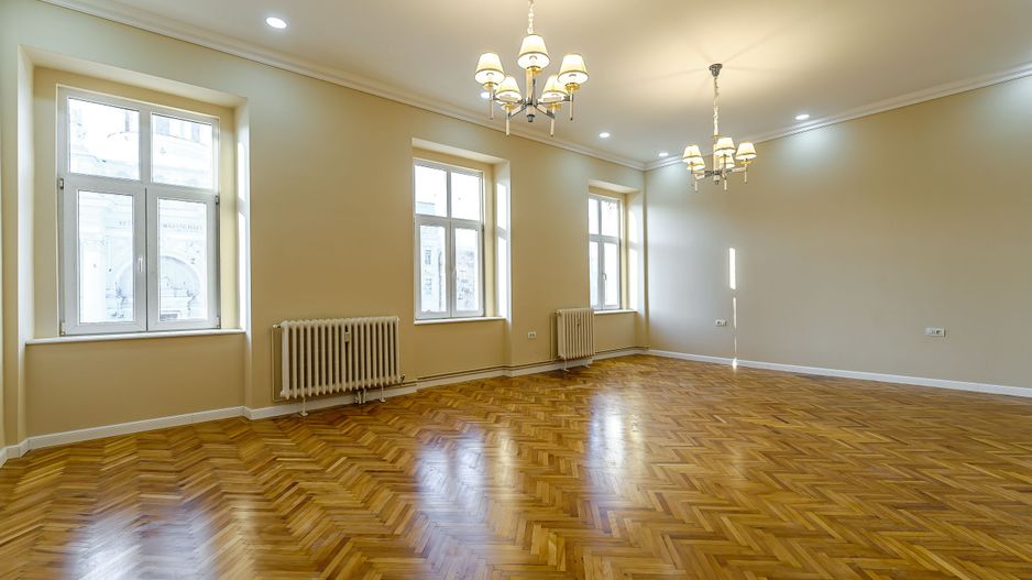 Spațiu ultracentral clasic și renovat - Poză 2