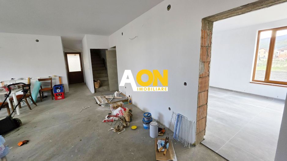 Casa semifinisata, 5 camere, 571 mp teren, Micesti - Poză 3