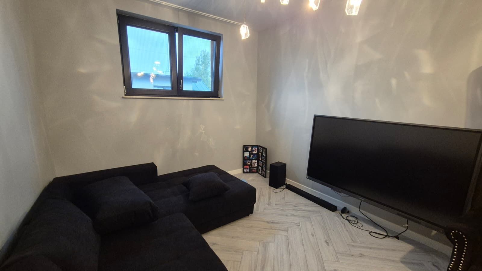 VILA NOUA | MOBILATA SI UTILATA | DAMAROAIA | LANGA PETROM CITY - Poză 19