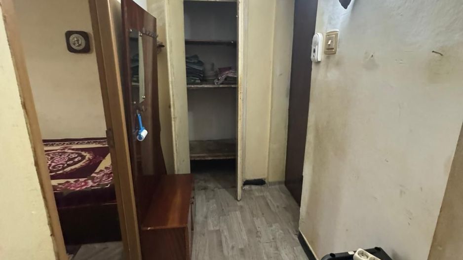 Apartament central 2 camere, parter, garaj inclus - Poză 7