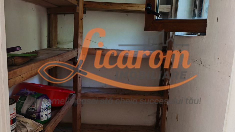 Casa singur in curte zona ZONA ISTORICA langa Seminarul Teologic - Poză 7