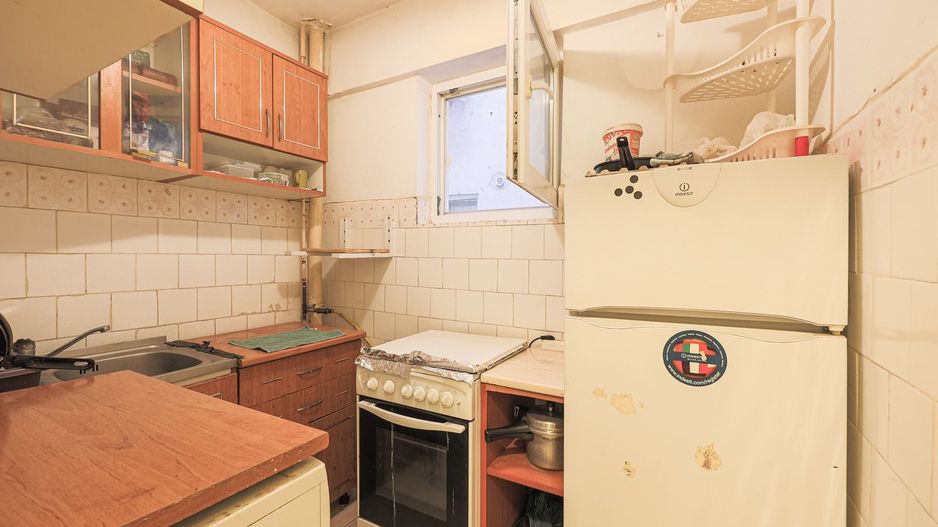 Apartament decomandat 2 camere - etaj 1 – Banu Maracine - COMISION 0 - Poză 4