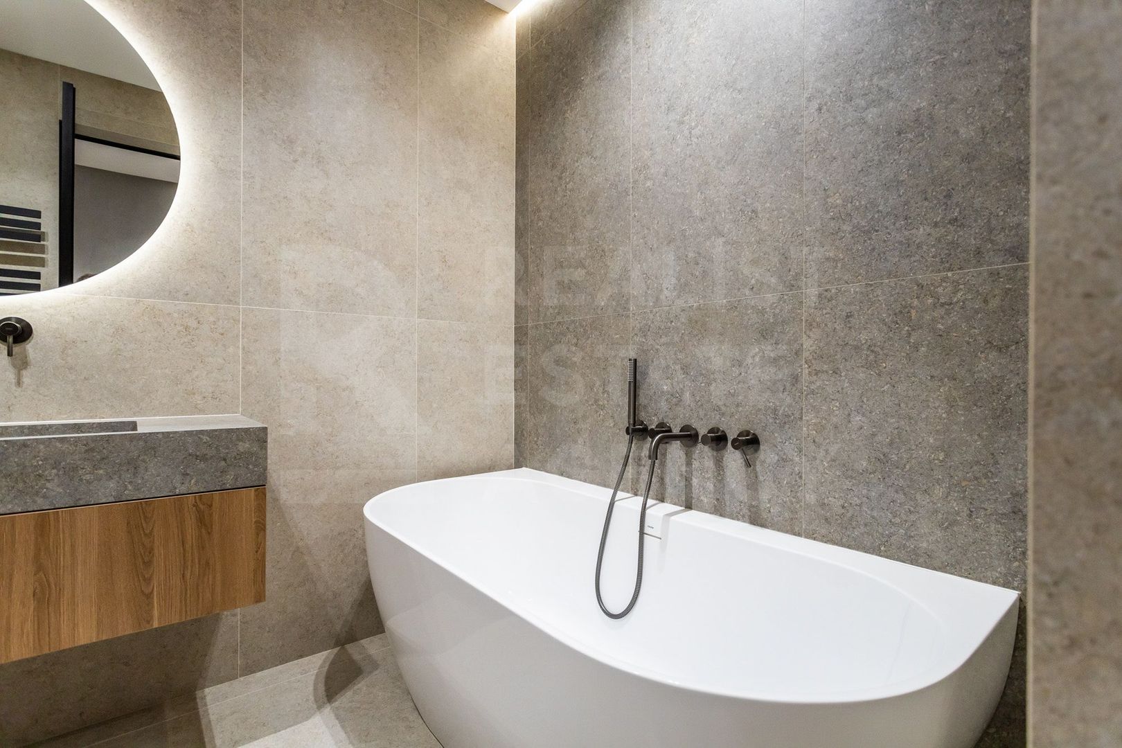 Apartament mobilat de 90 mp cu 3 dormitoare în Buiucani - Poză 14