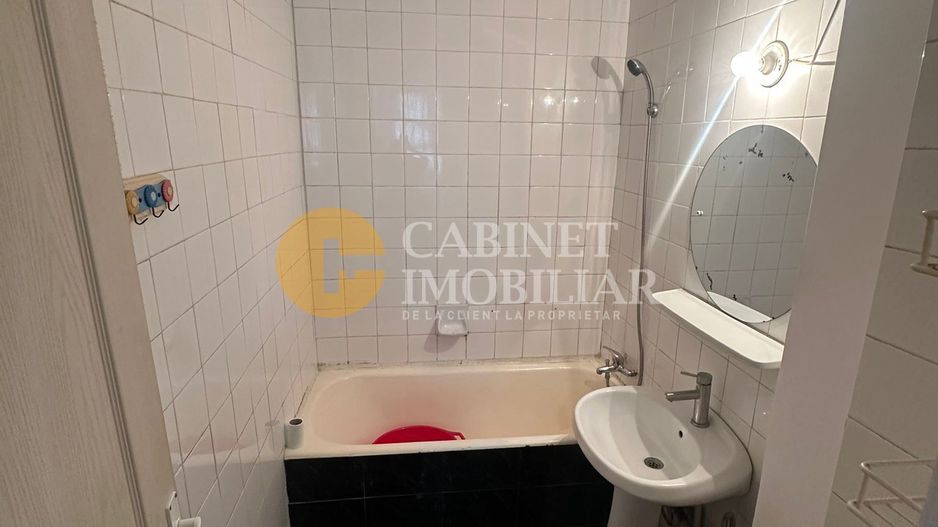 PODU ROS - 2 CAMERE - ETAJUL 2 - MOBILAT SI UTILAT - Poză 6