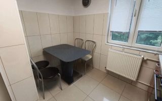 inchiriez apartament cu 3 camere - Poză 7