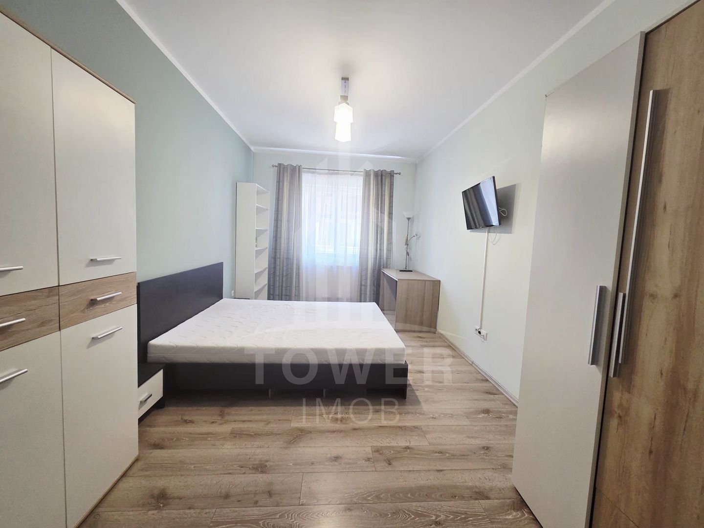De închiriat – Apartament modern cu 3 camere, loc de parcare - Turnișor - Poză 2