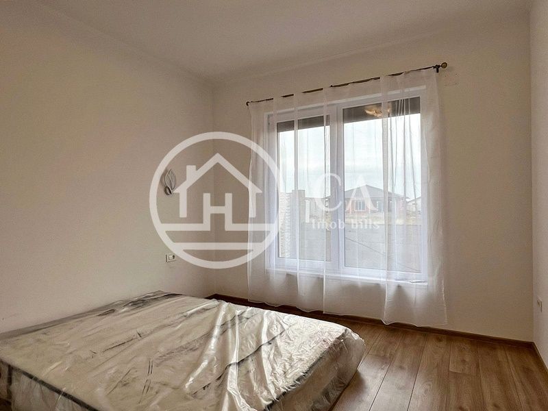 Casă de vânzare cu 4 camere în Santandrei, Bihor - Poză 6