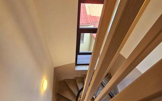 🏢 Spațiu de birouri – 5 camere, 3 băi – Mansardă vilă, Central - Poză 42