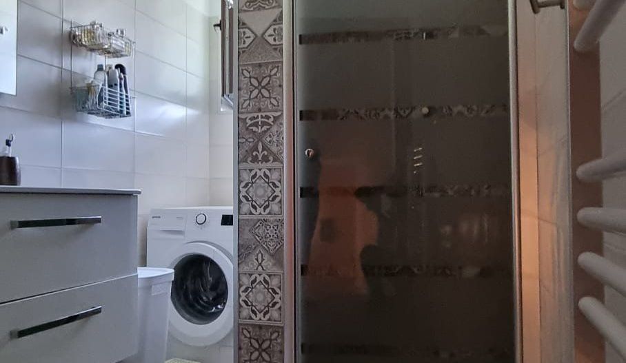 Vila la cheie cu grădină- sector 5 - Poză 22