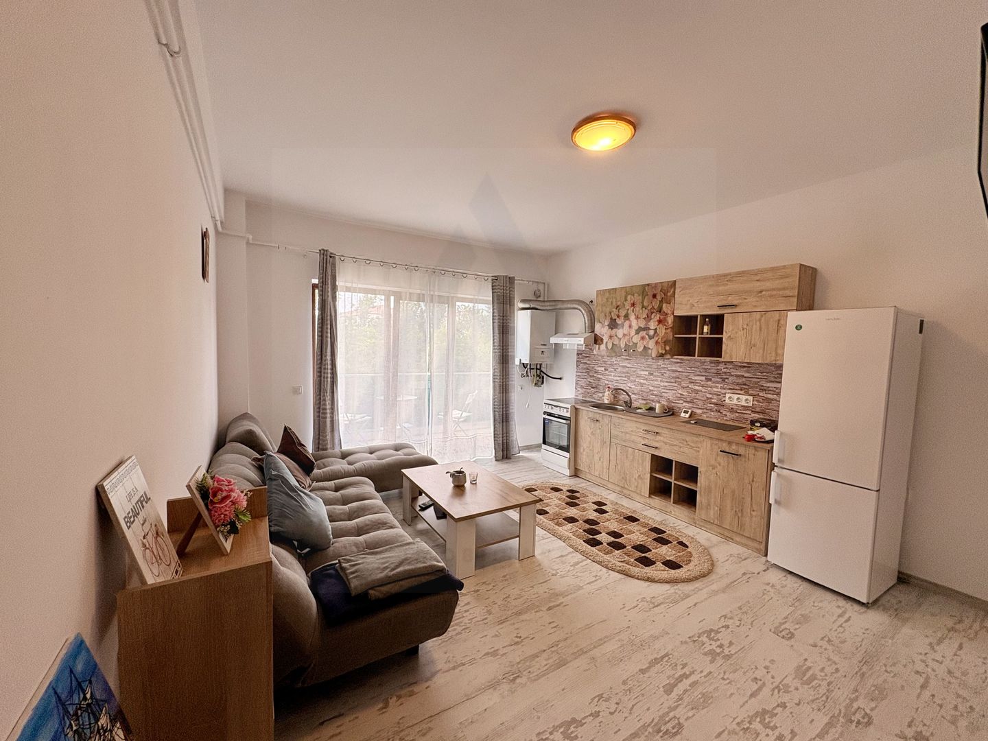 Garsoniera  47 mp etaj 2 cu lift si balcon pe strada Doamna Stanca - Poză 1