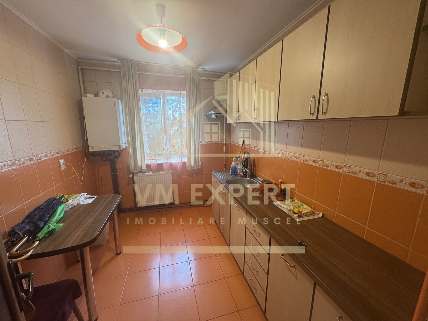 APARTAMENT 2 CAMERE ETAJ 2 CAMPULUNG - Poză 7