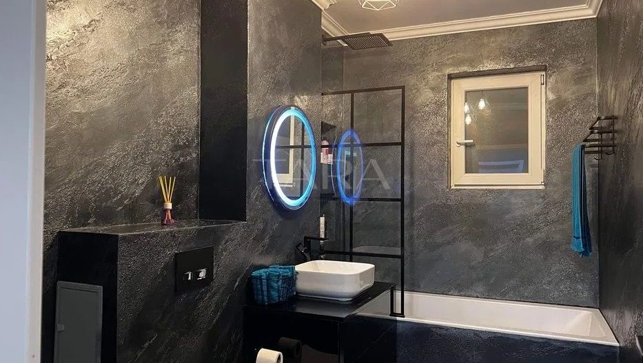 Apartament cu 3 camere de vânzare în Floresti - Poză 7