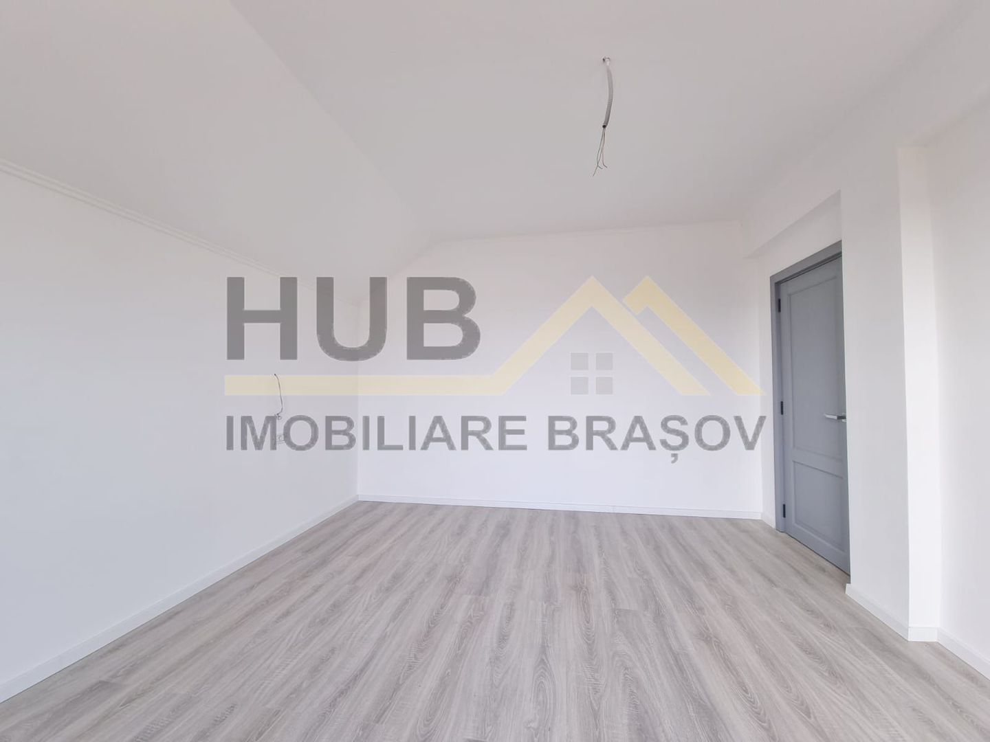 De Vanzare Casa Sanpetru | Teren 468mp | Intabulata | 10 min de Coresi Mall - Poză 14