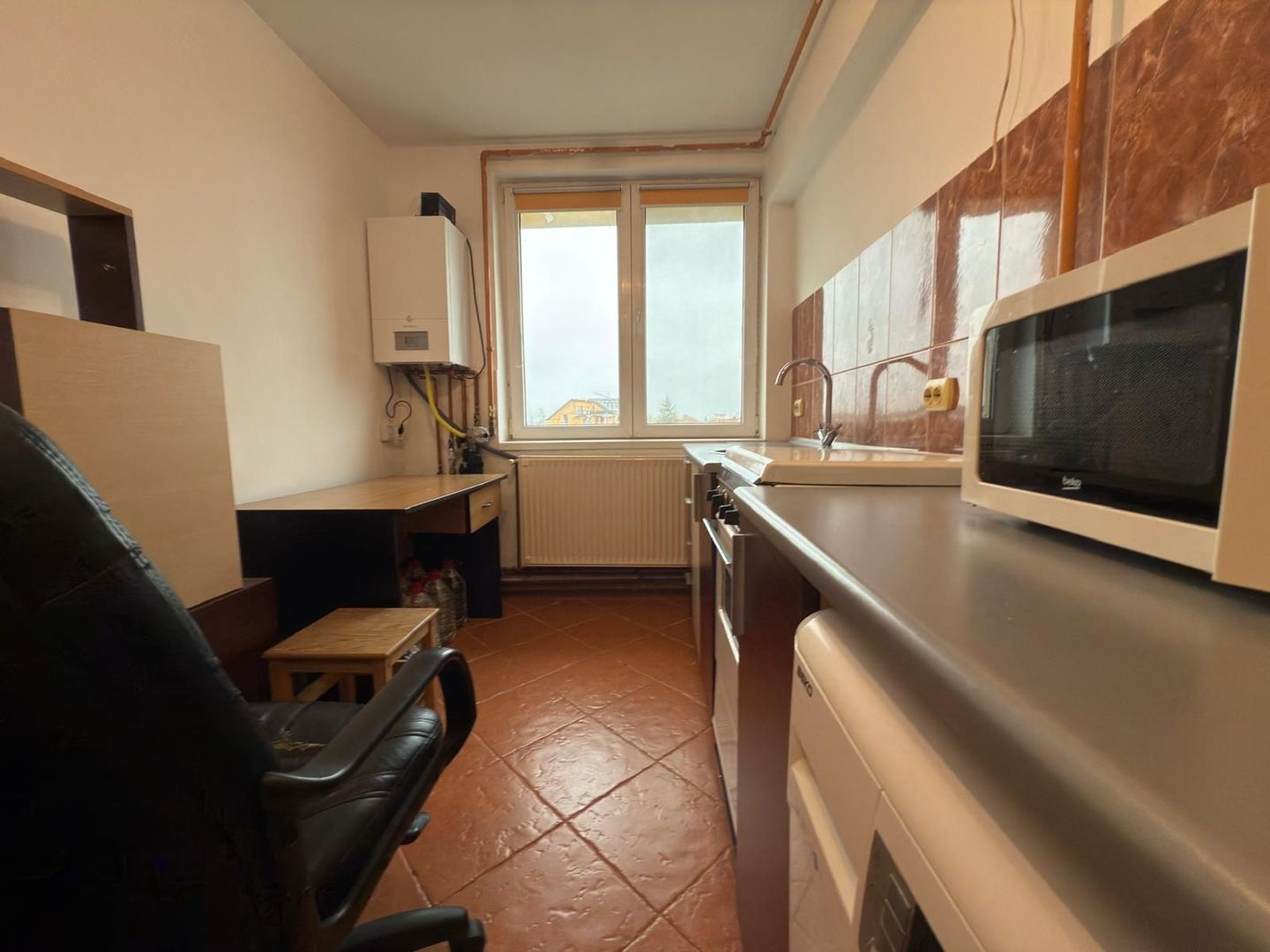 APARTAMENT DE VANZARE! VIS PE BULEVARDUL CASTANILOR! - Poză 6