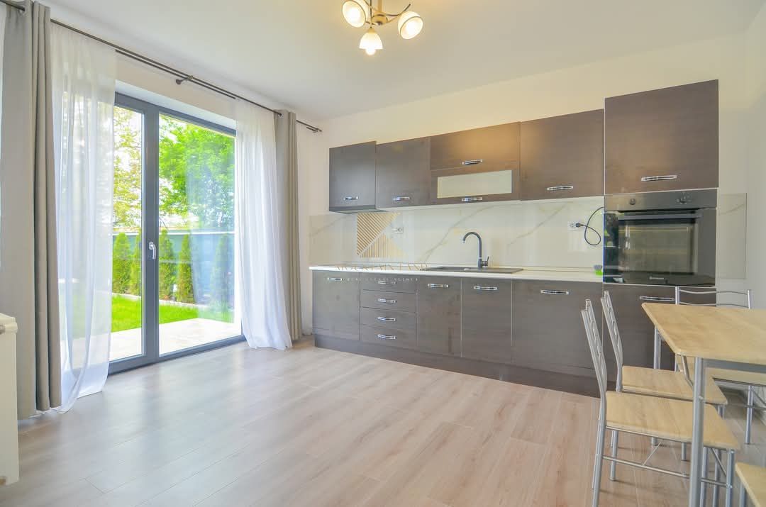 Casa noua tip duplex, 2 dormitoare cu 2 bai, curte, Sacele, PETFRIENDL - Poză 5