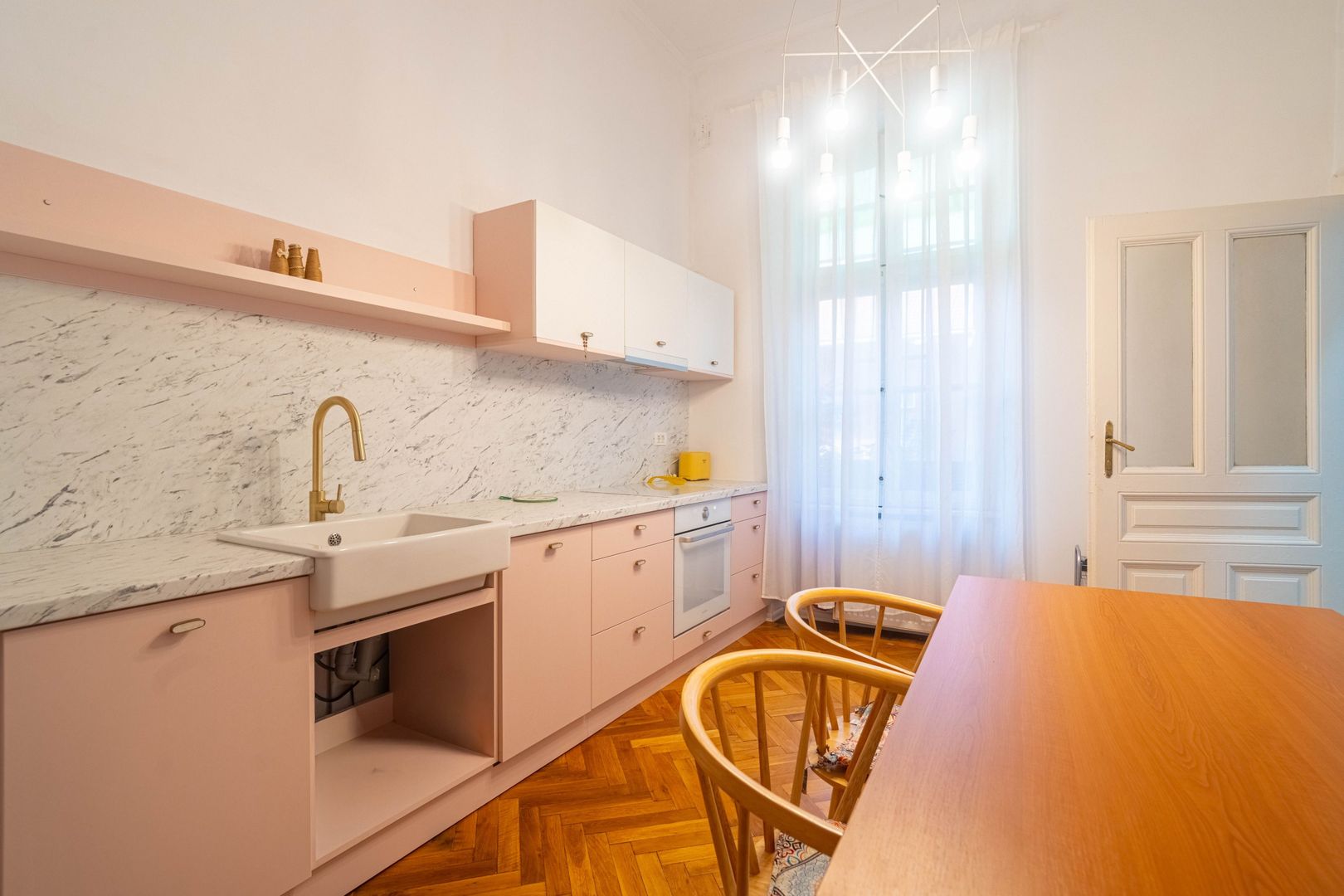 Închiriere apartament ultracentral cu parcare privată | 97 mp, - Poză 4