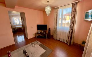 Casa duplex 100 mp utili, la intrare Sura Mare teren 1500 mp teren - Poză 7