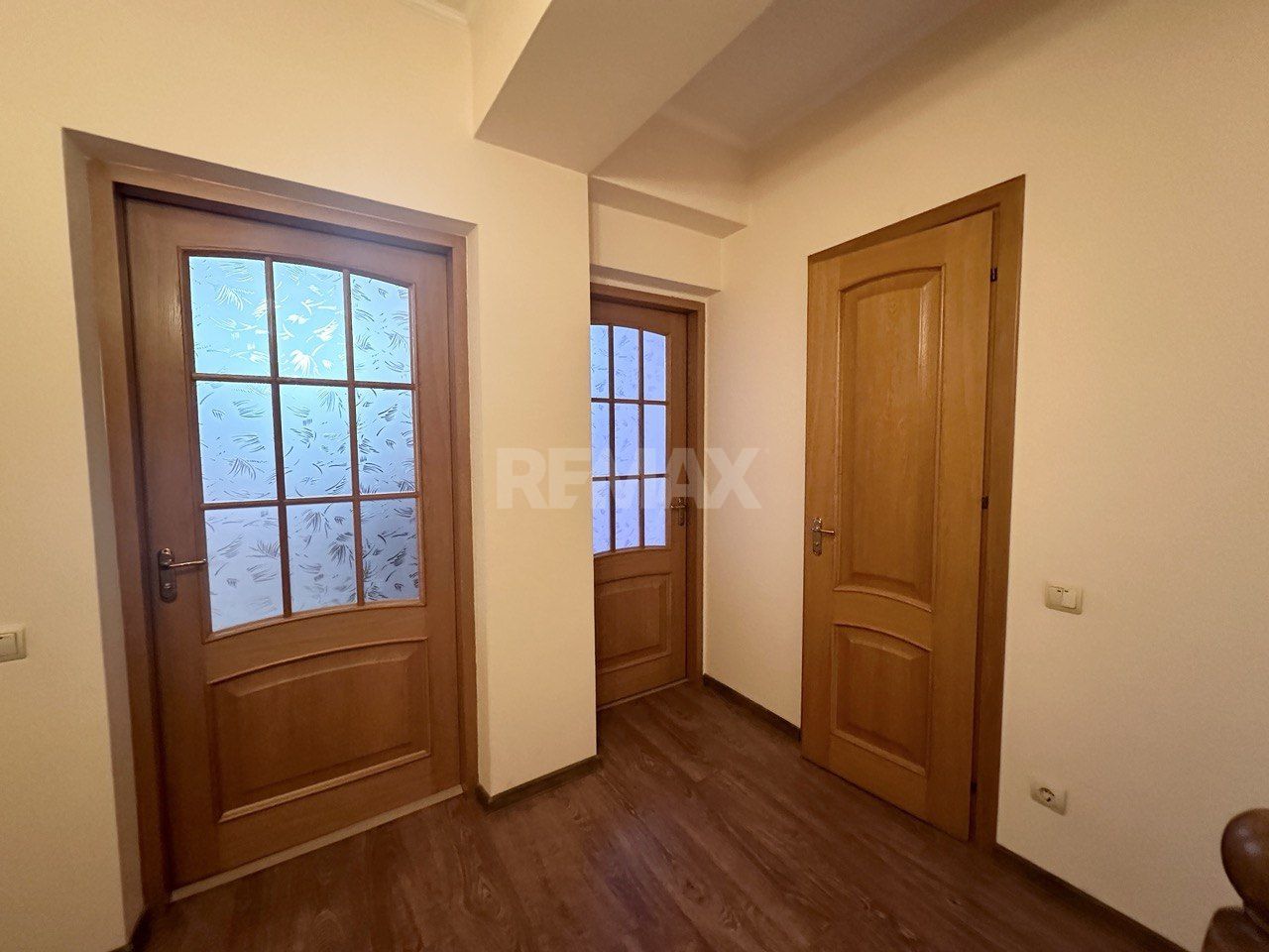 Vând Apartament cu 4 camere100 м². Poșta Veche. - Poză 14
