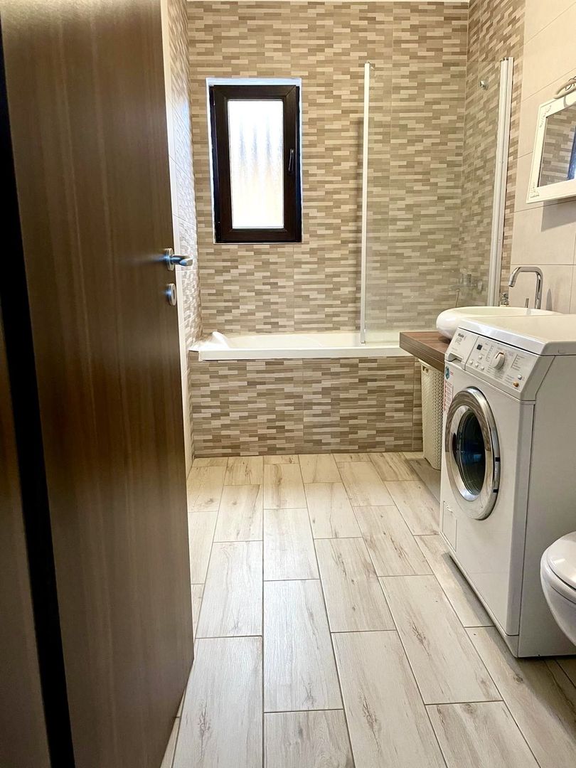 APARTAMENT IN VILA - Poză 9