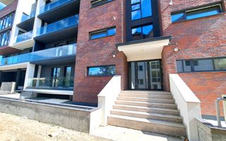 Apartament 3 camere, garaj si boxa - Sibiu central - Poză 1