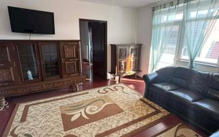 De vânzare Apartament 2 camere, Bulevard Revoluție /Piața Mare, Arad. - Poză 1