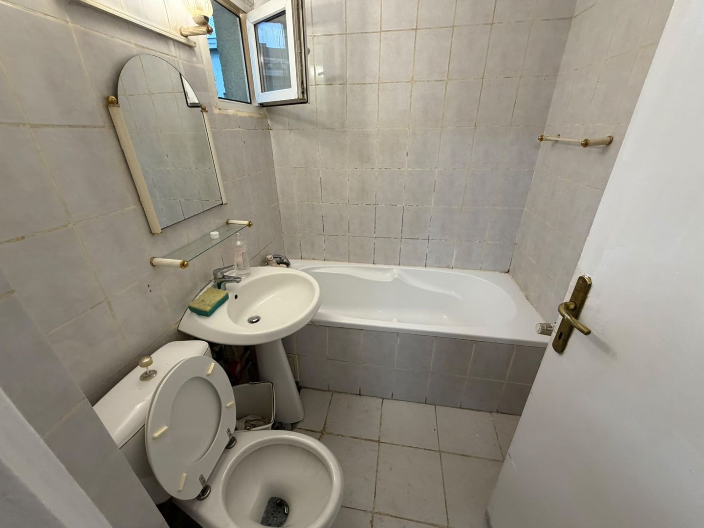 Apartament 2 camere de inchiriat Drumul Taberei - Poză 9