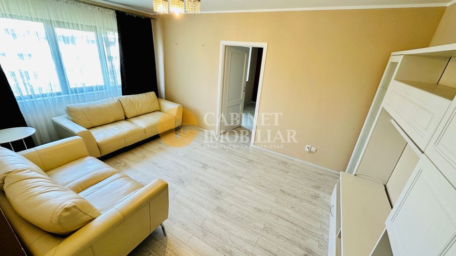 Apartament cu 3 camere - Bloc Fara Risc - Renovat - Zona Podu Ros - Poză 1