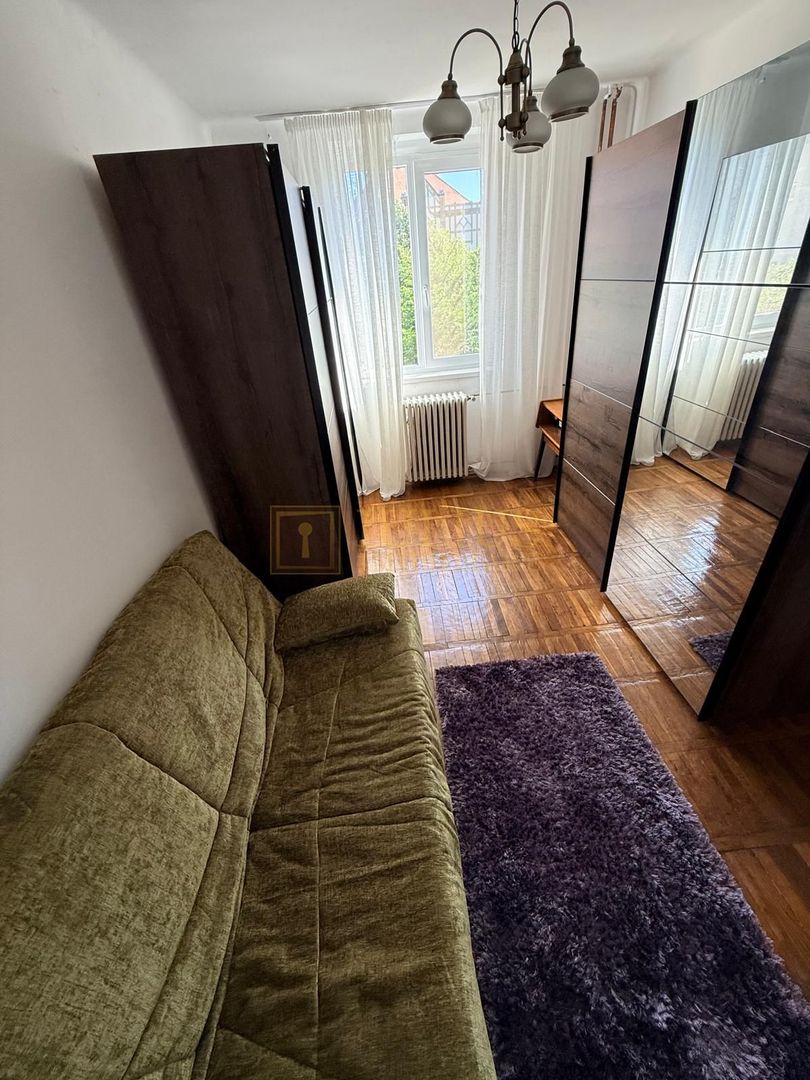 2 camere| vis a vis de Liceul Loga| zona superba, linistita| centrala proprie| - Poză 3