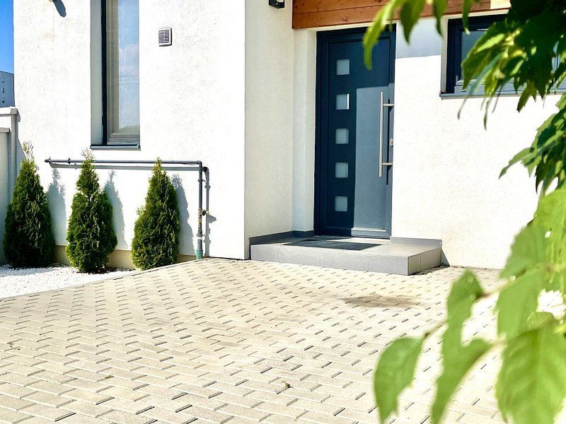 Casa în oraș - Aradului - British School - Poză 1