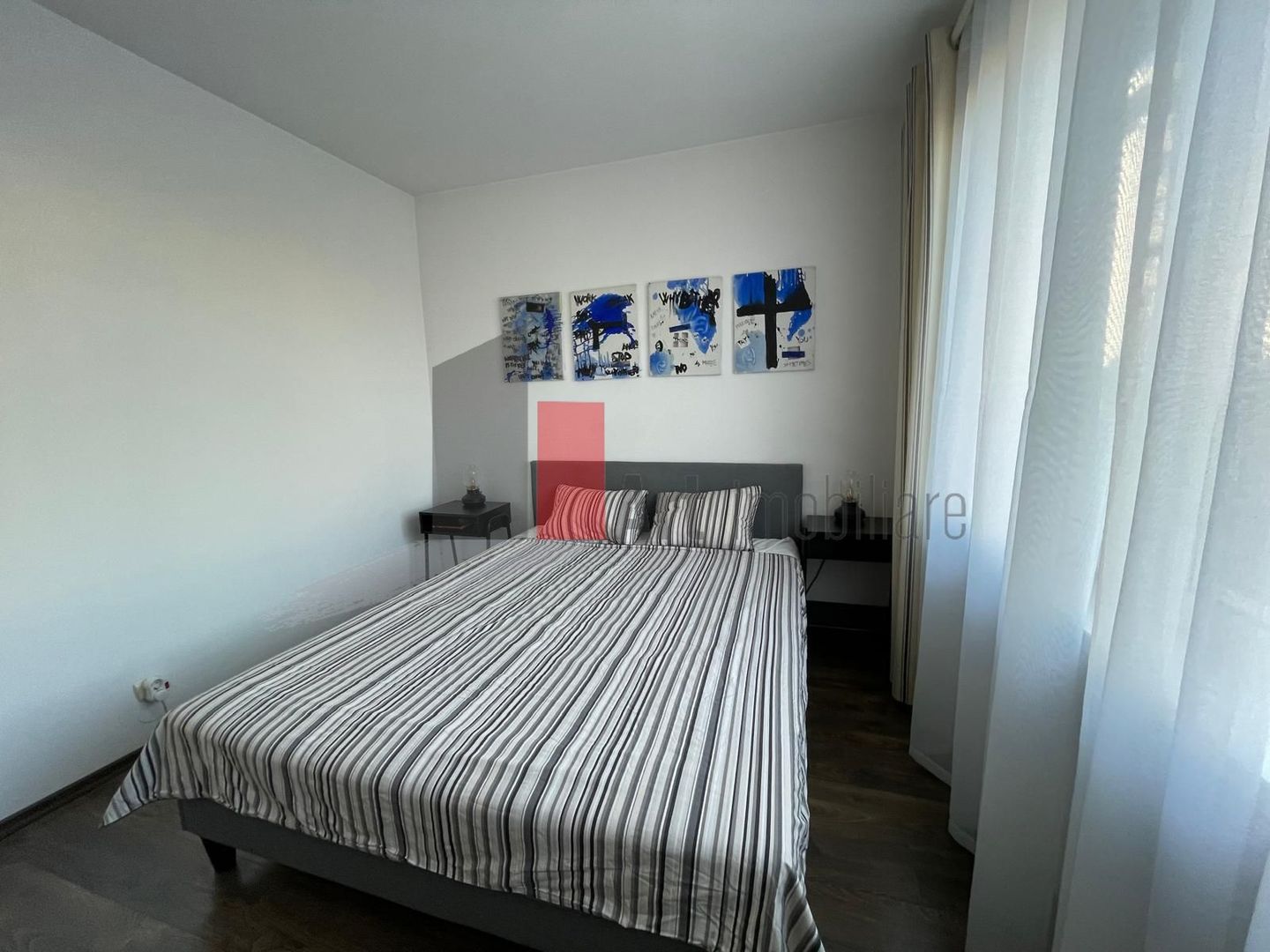 APARTAMENT 2 CAMERE -SALA PALATULUI - Poză 9