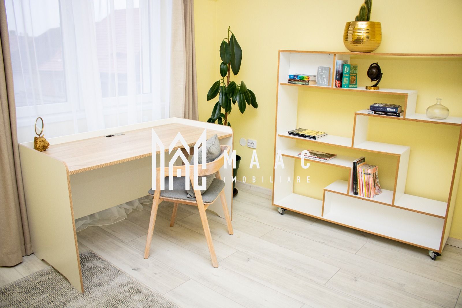 Apartament 3 camere | Etaj 1 | Renovat | Curte | Central - Poză 3