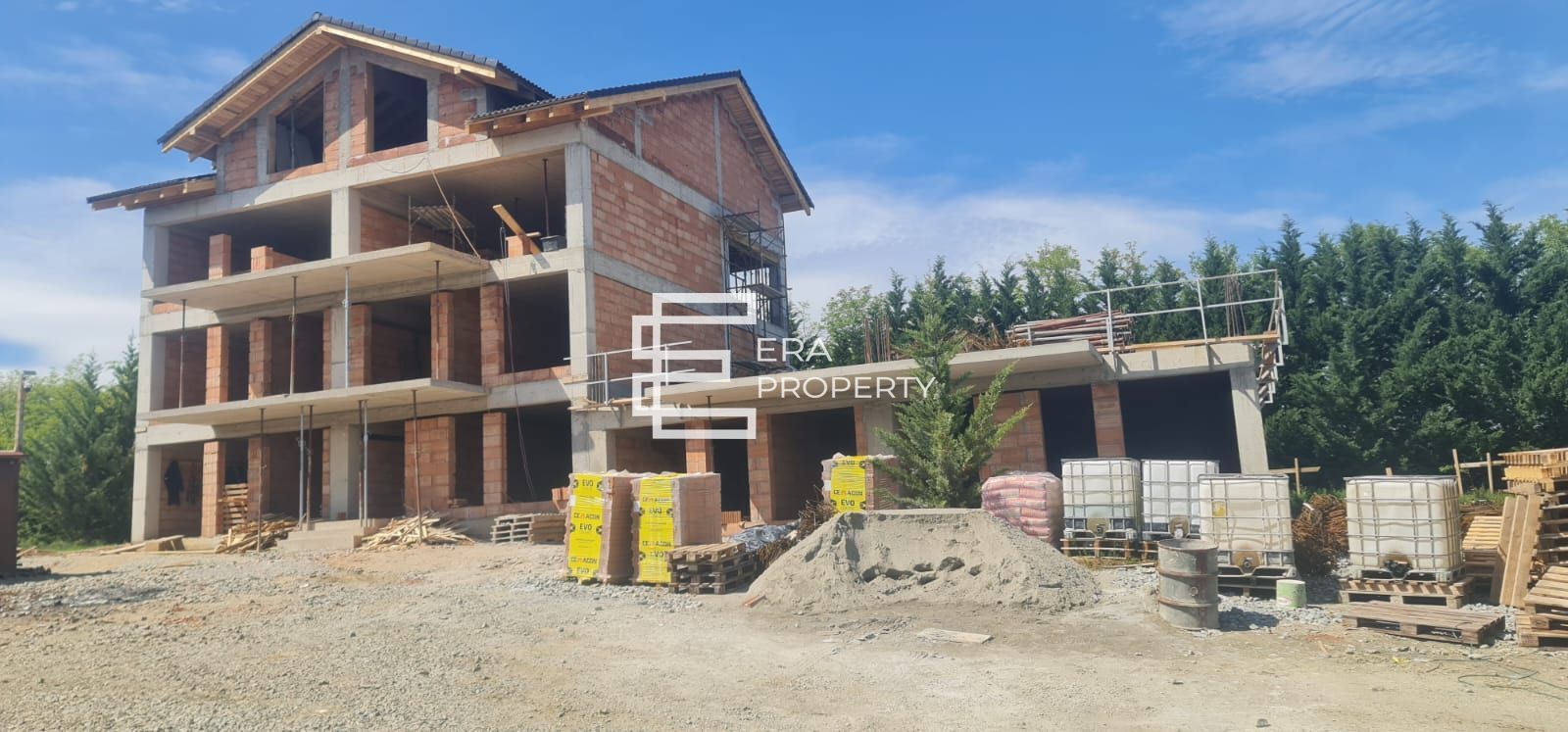 Apartament 3 camere + gradina 50 mp, la cheie , Cristian - Poză 4