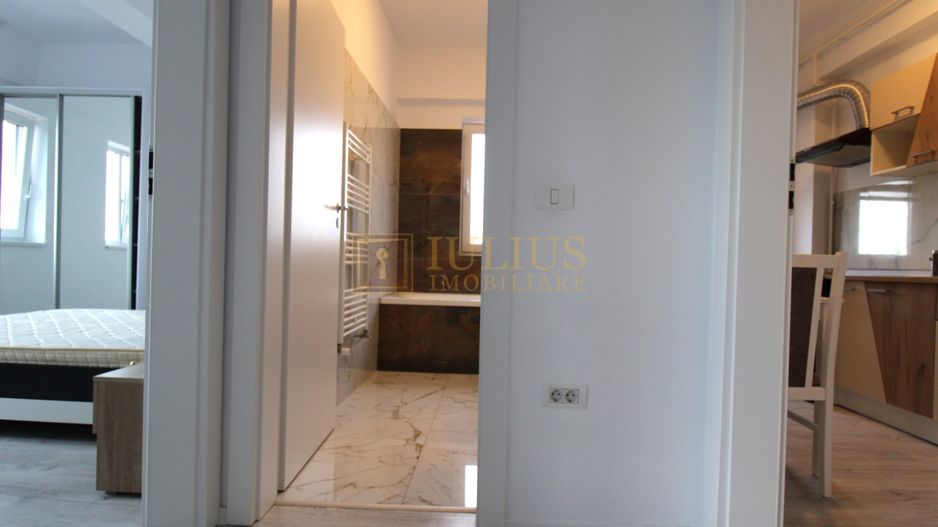 Lift, balcon, aer conditionat, centrala proprie-Freidorf - Poză 10