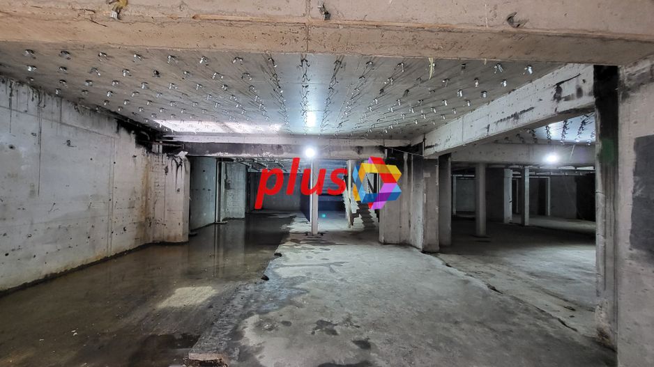 Clădire mixta -3600 mp - Poză 8