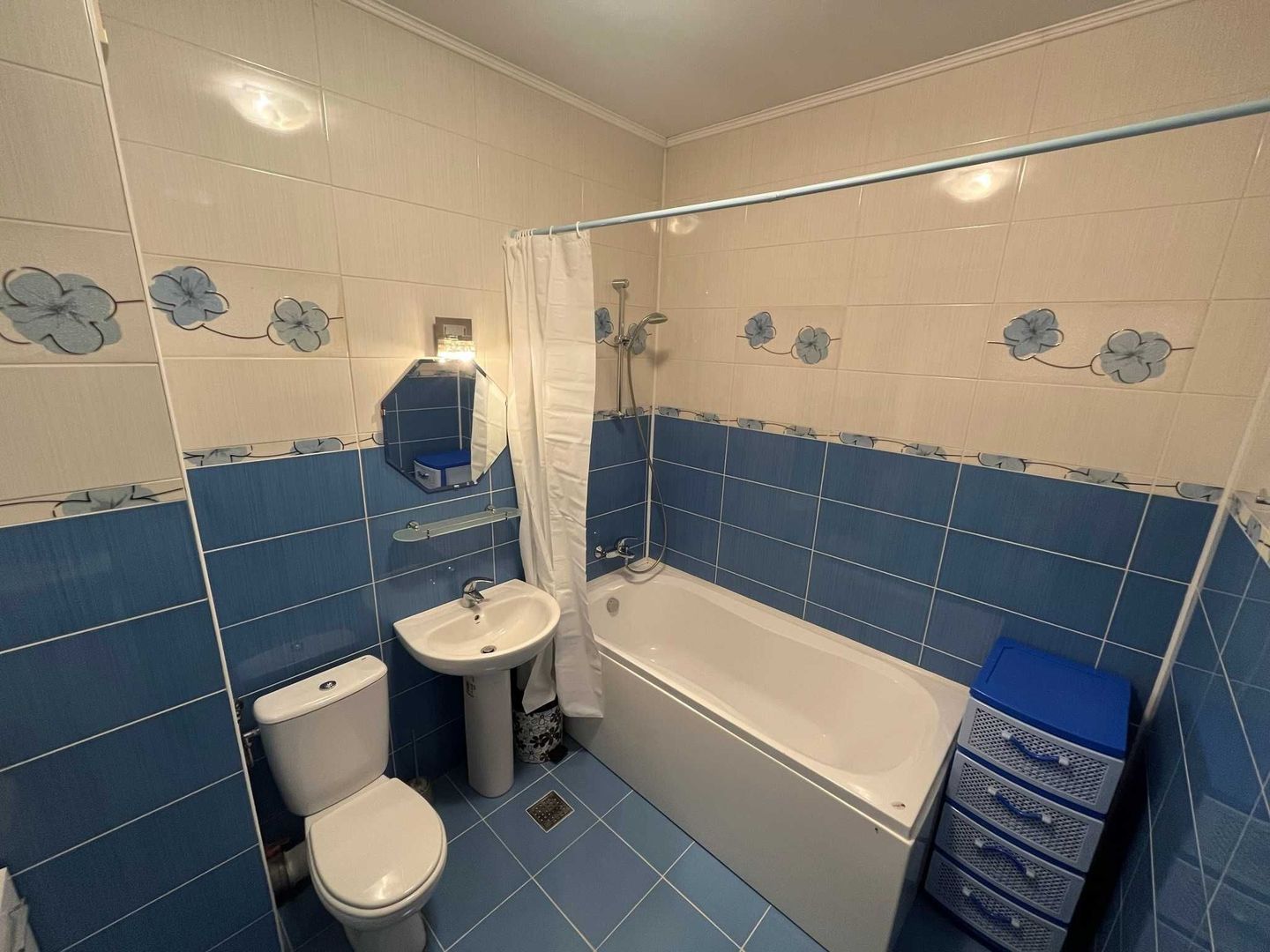 Apartament 2 cam mobilat, bloc 2011, suprafata utila 76mp - Poză 6