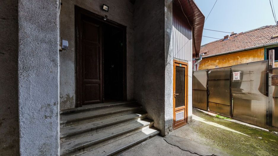 Zona istorică Traian–6 apartamente în imobil cu potențial, 621 mp, 759 mp teren - Poză 5