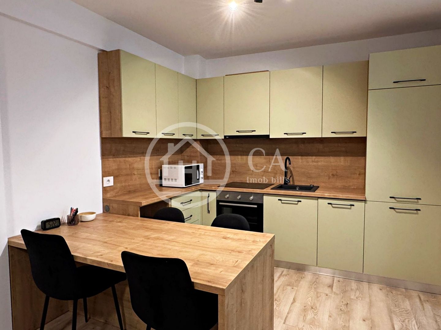 Apartament LUX de închiriat cu 3 camere Prima Onestilor, Oradea - Poză 7